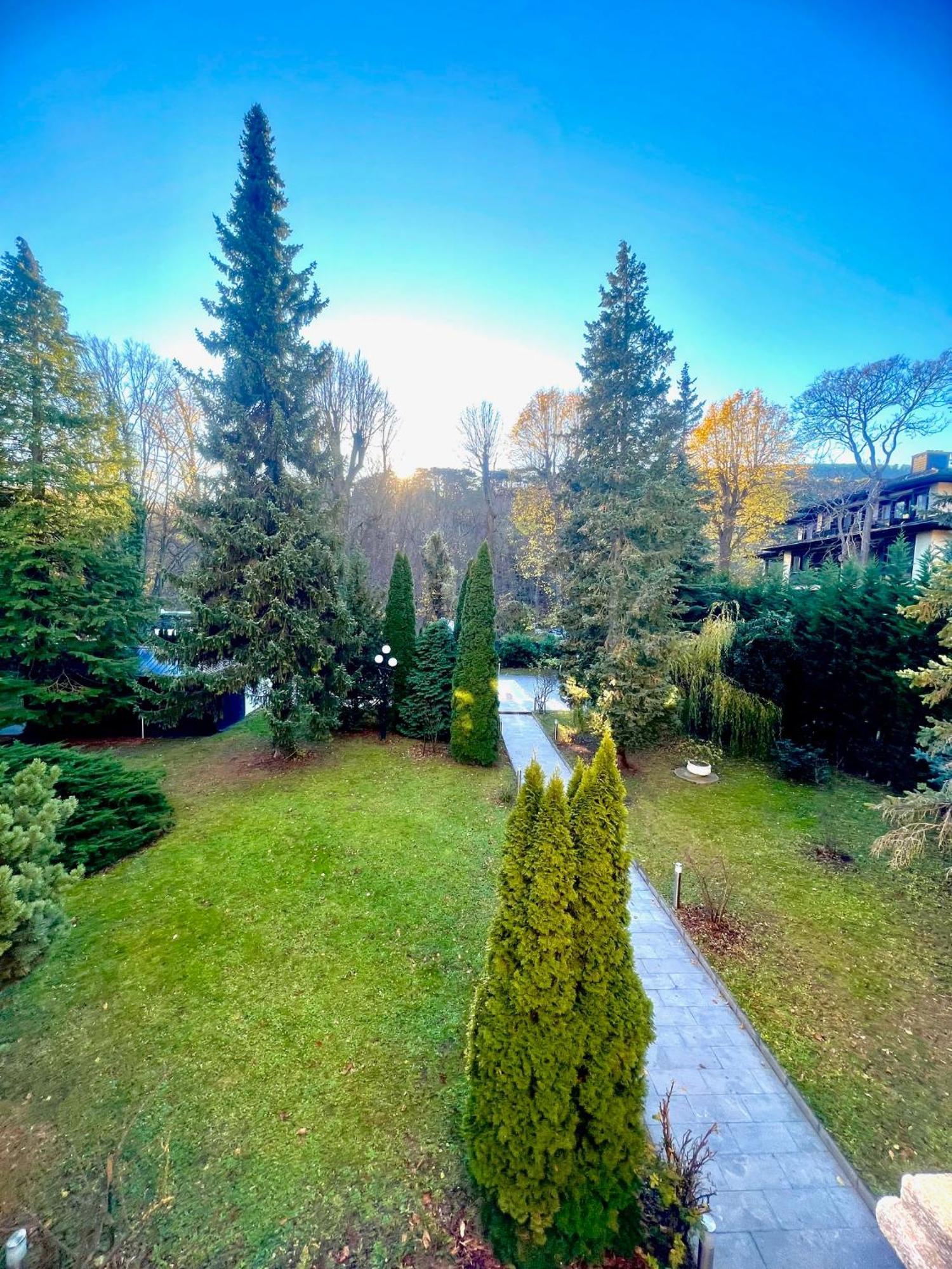 Wienerwald Residenz Baden Exterior foto